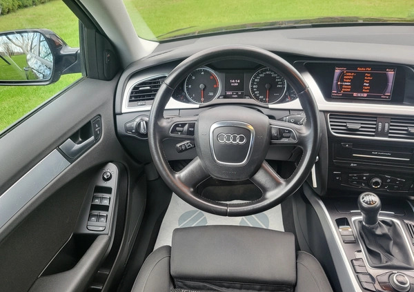 Audi A4 cena 39900 przebieg: 269870, rok produkcji 2011 z Biłgoraj małe 562